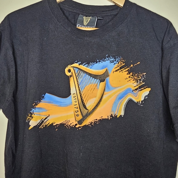 Guinness Harp Graphic Tee T-Shirt Made in Ireland Size Medium - Picture 3 of 9
